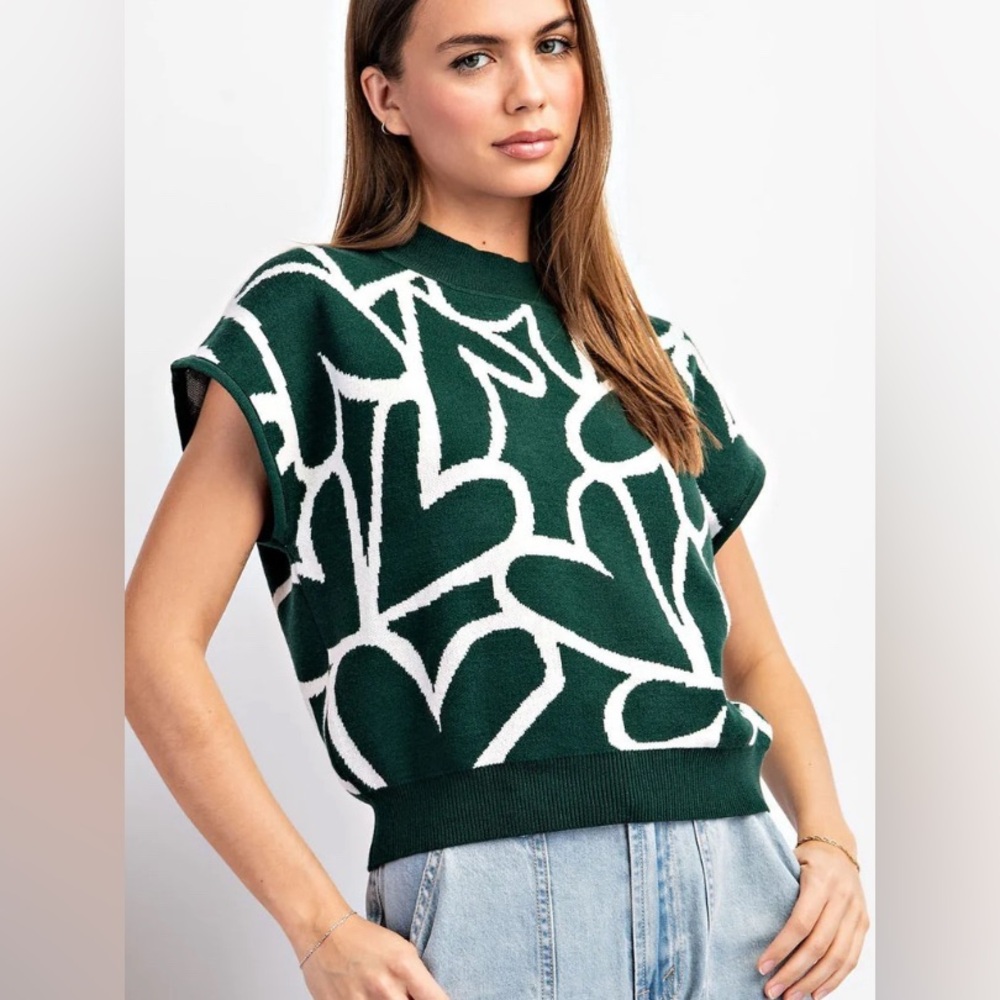 NWT ee:some brand sweater top,small. deep green w/white hearts.Super soft fabric